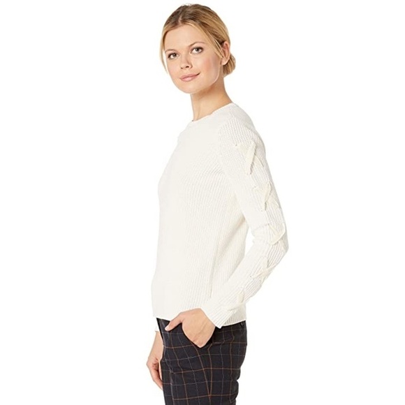 [Ralph Lauren] Winter Cream Lace Up Sweater - Picture 3 of 9